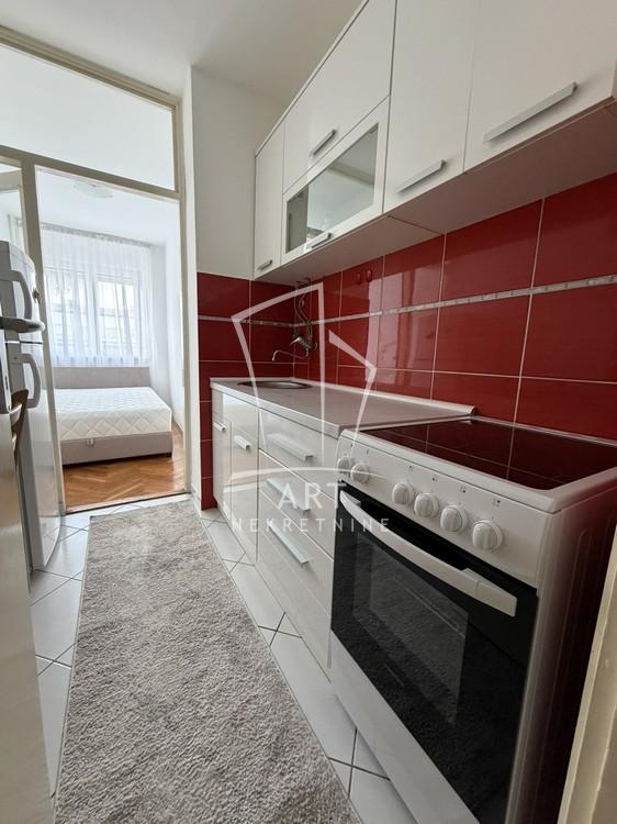 Slika 3 - Poenkareova, Jednoiposoban stan za izdavanje, 37m2, 550€