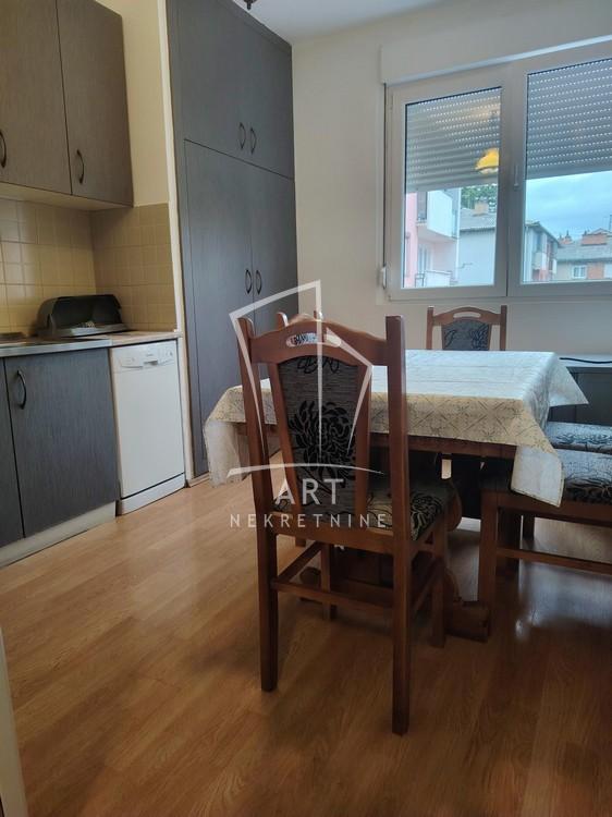 Slika 2 - Dr Nika Miljanića, Dvosoban stan za izdavanje, 51m2, 400€
