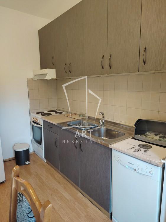 Slika 4 - Dr Nika Miljanića, Dvosoban stan za izdavanje, 51m2, 400€