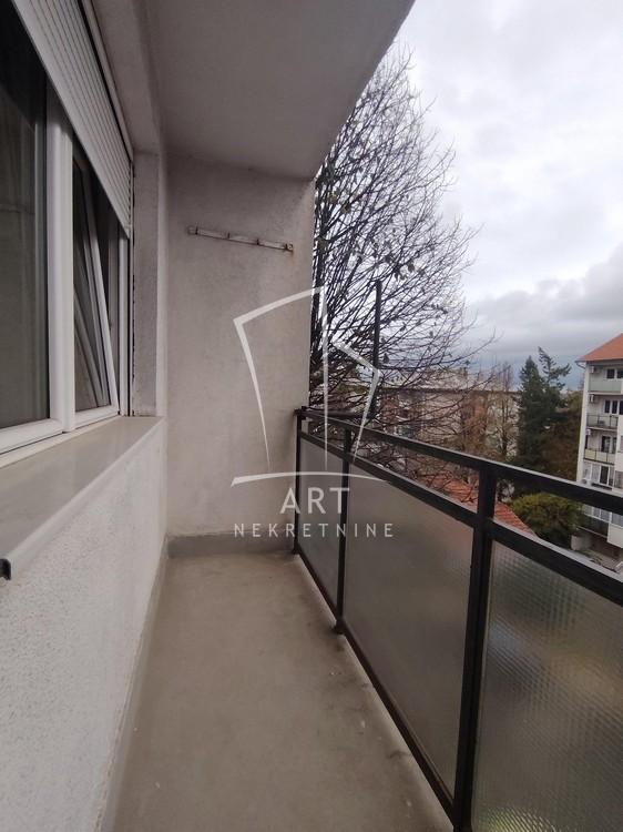 Slika 8 - Dr Nika Miljanića, Dvosoban stan za izdavanje, 51m2, 400€