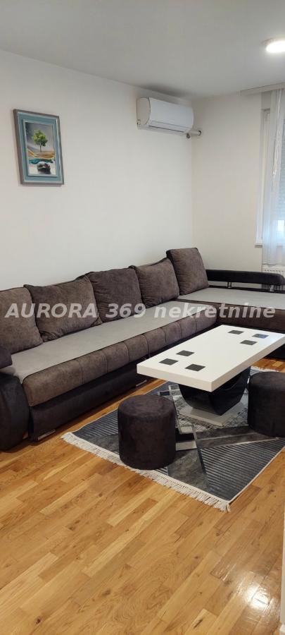 Glavna slika -Jednoiposoban stan za izdavanje, 40m2, 400€