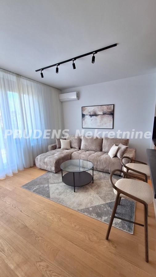 Slika 1 - Gročanska, Dvosoban stan za izdavanje, 62m2, 1.200€