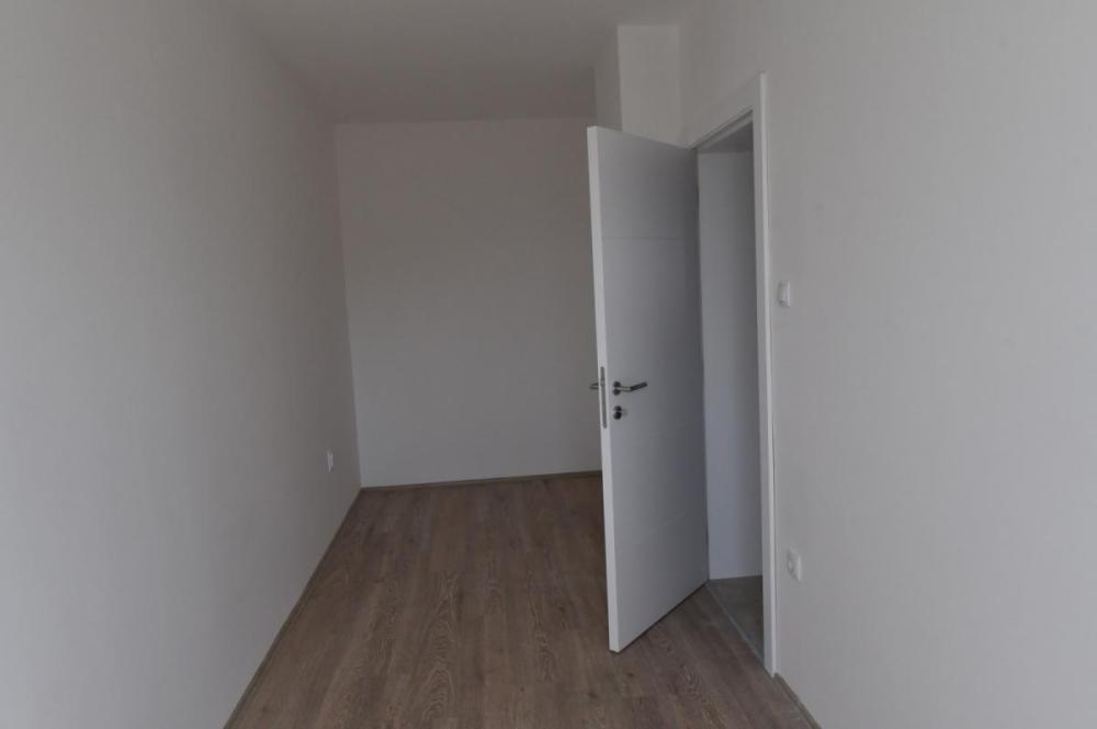 Slika 11 - Ratarska, Trosoban stan na prodaju, 77m2, 108.000€