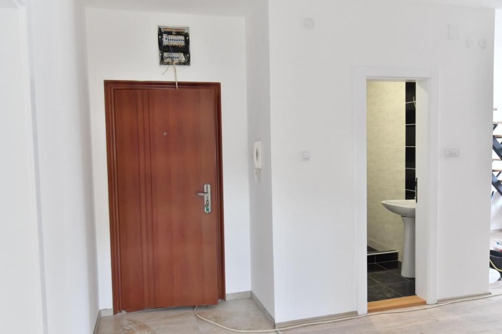 Slika 1 - Ratarska, Trosoban stan na prodaju, 77m2, 108.000€