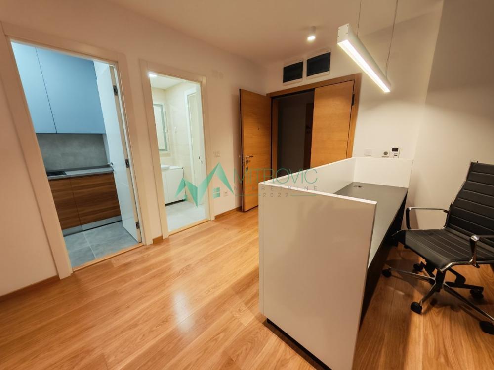 Glavna slika -Trosoban stan na prodaju, 101m2, 395.300€