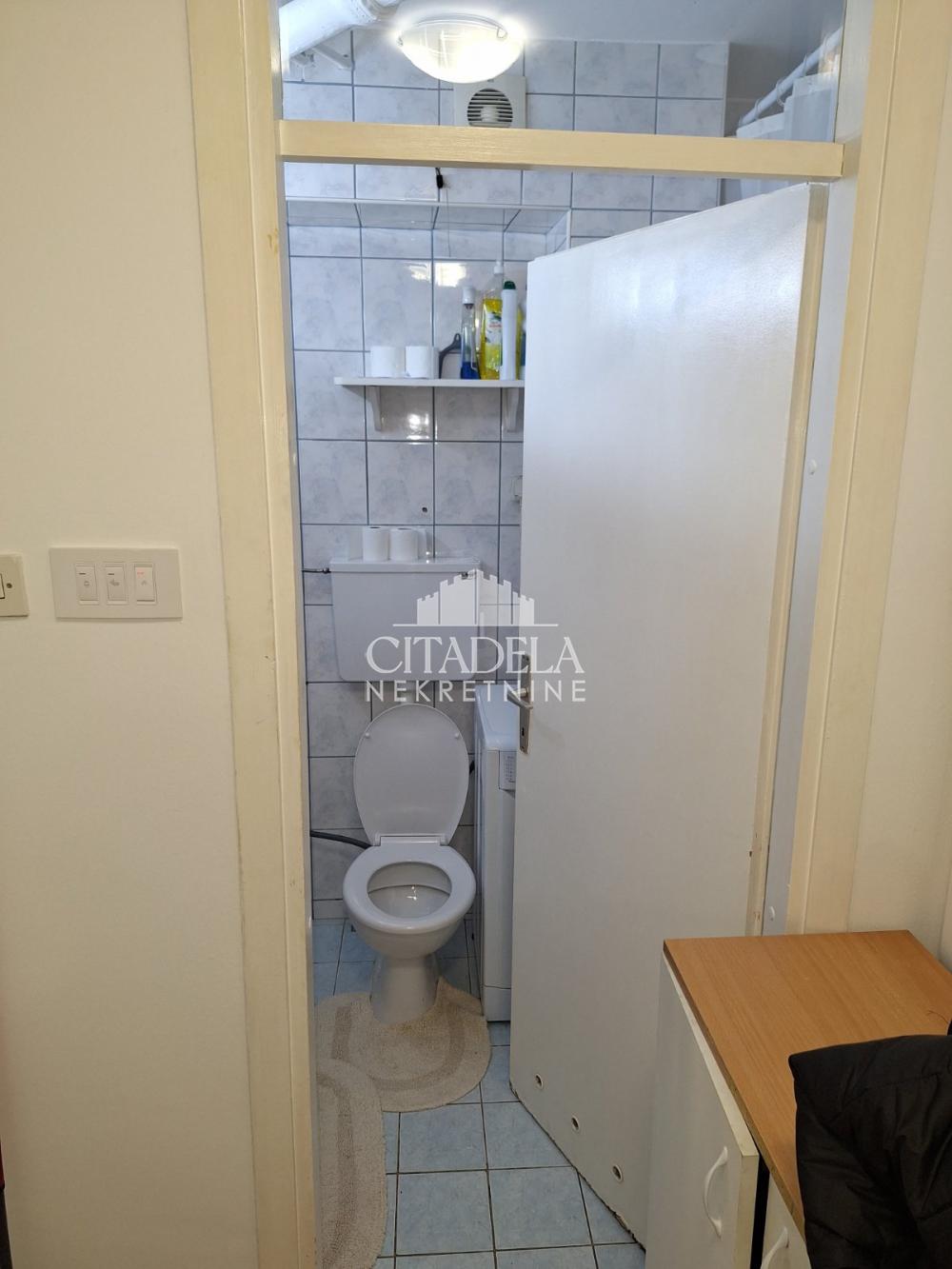 Slika 8 - Poručnika Spasića i Mašere, Dvoiposoban stan za izdavanje, 48m2, 400€