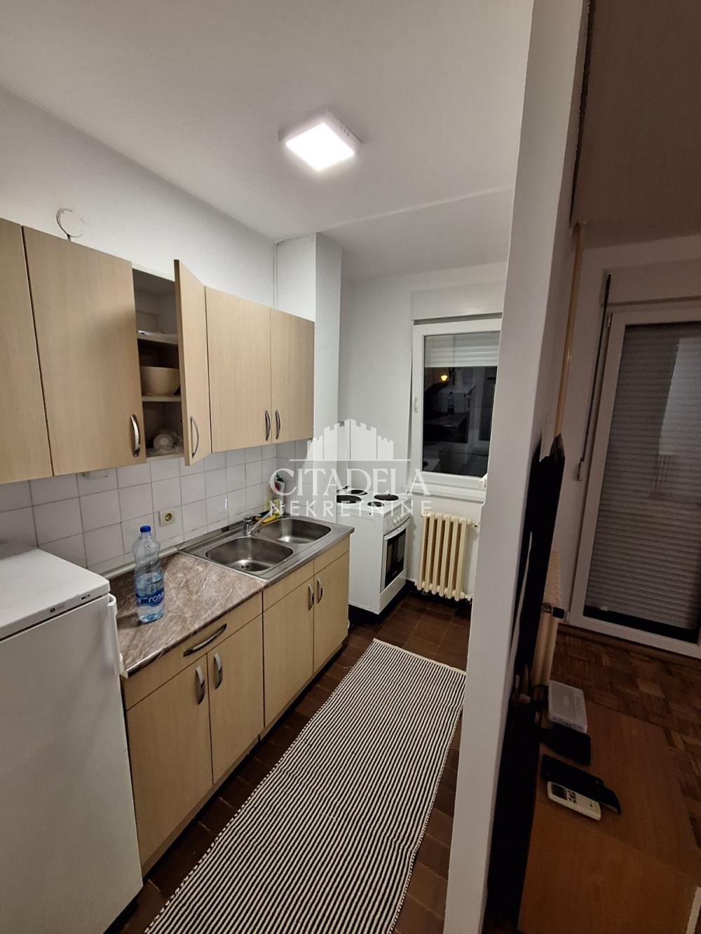 Slika 7 - Poručnika Spasića i Mašere, Dvoiposoban stan za izdavanje, 48m2, 400€