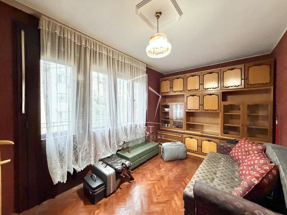 Slika 9 - Dušana Radovića,  Kuća na prodaju, 125m2, 320.000€
