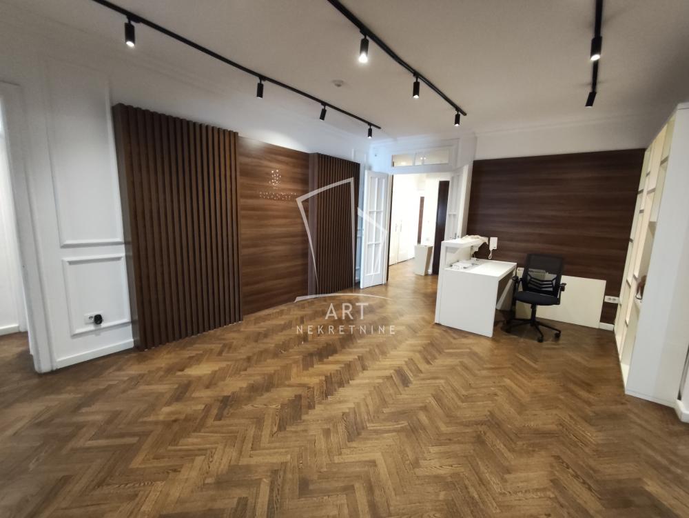 Slika 6 - Vuka Karadžića,  Lokal na prodaju, 219m2, 3.000€