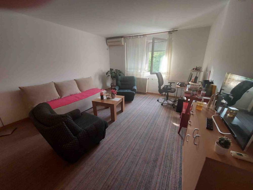 Slika 1 - Otona Župančiča, Jednosoban stan za izdavanje, 40m2, 300€