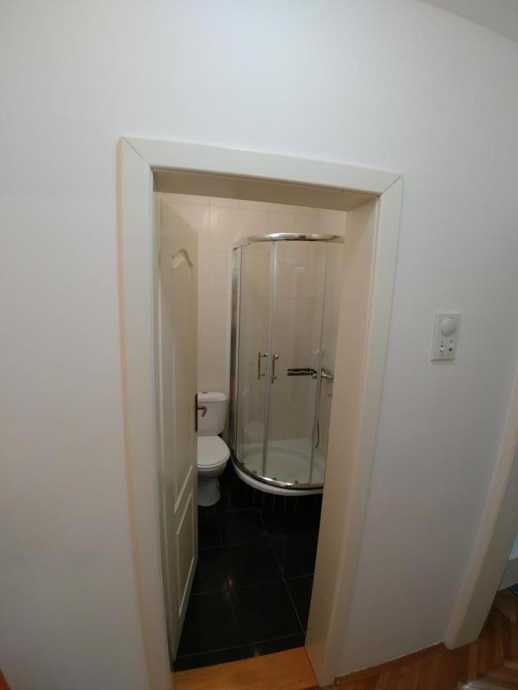 Slika 5 - Zelengorska, Jednoiposoban stan za izdavanje, 45m2, 350€