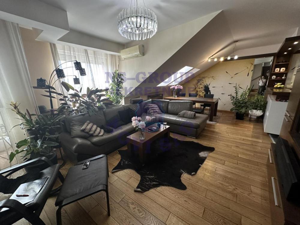 Glavna slika -Četvorosoban stan na prodaju, 105m2, 296.800€