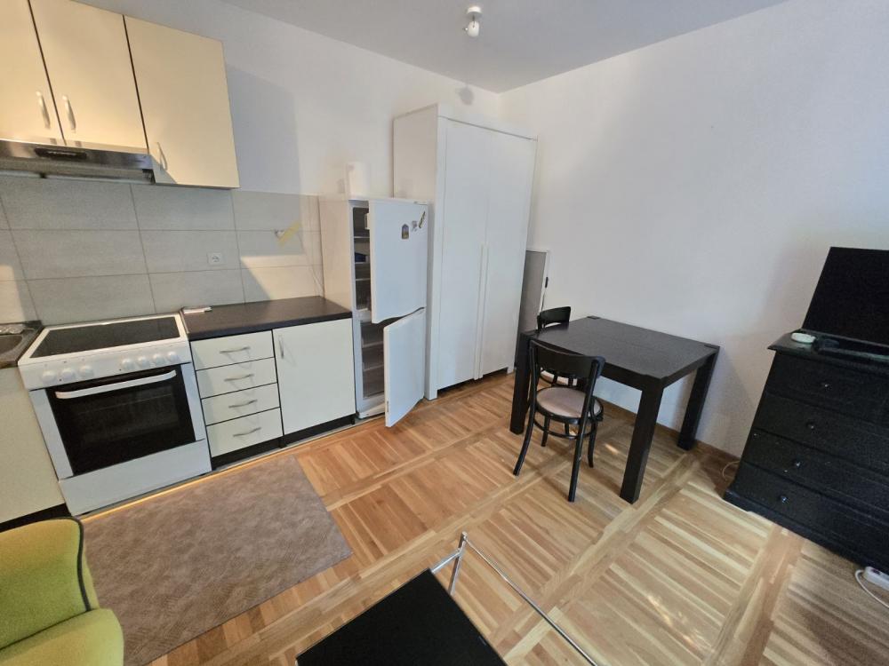 Slika 4 - Steve Žigona, Dvosoban stan za izdavanje, 36m2, 350€
