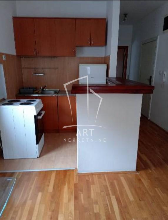Slika 1 - Ljubljanska, Dvosoban stan za izdavanje, 45m2, 600€