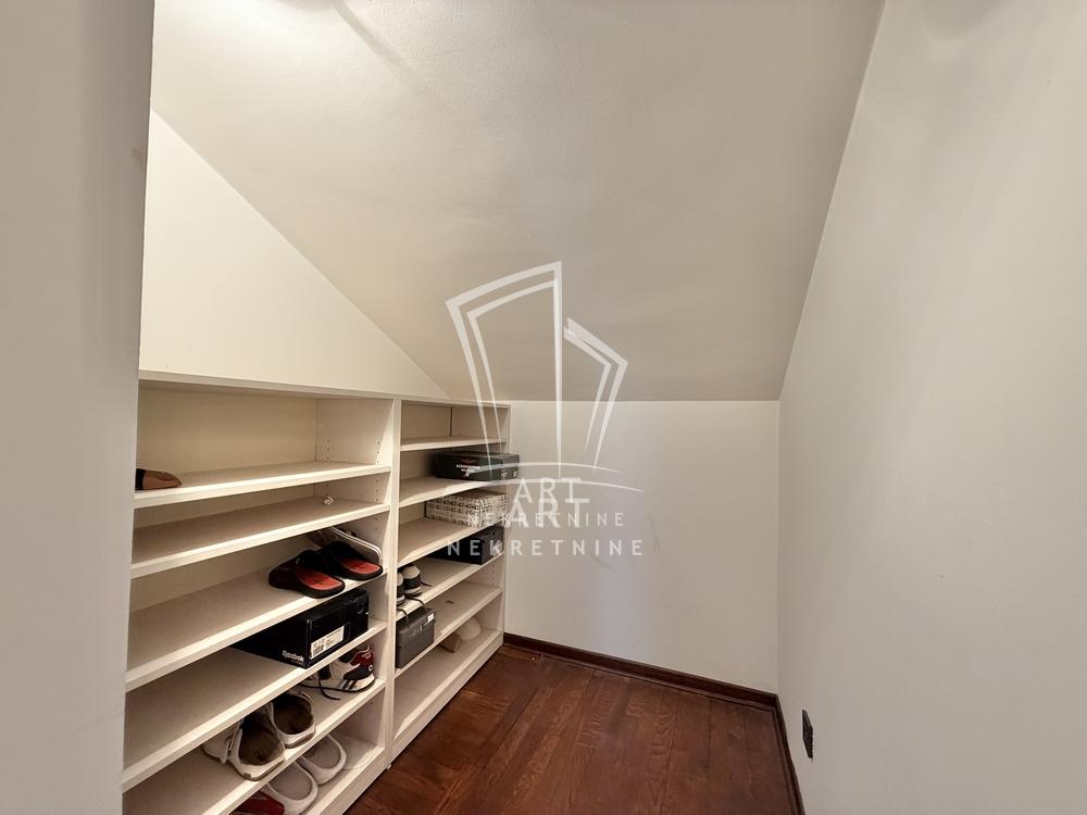 Slika 9 - Bulevar oslobođenja, Trosoban stan na prodaju, 115m2, 380.000€