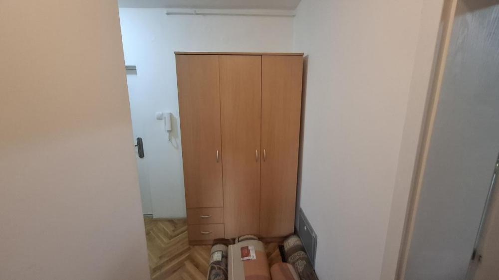 Slika 6 - Dvosoban stan za izdavanje, 48m2, 350€