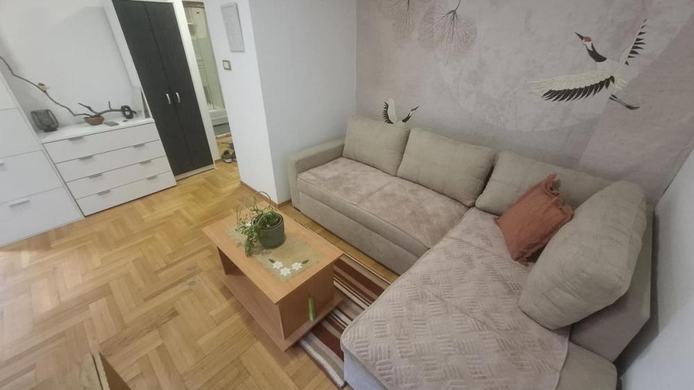 Slika 2 - Jednosoban stan za izdavanje, 28m2, 300€