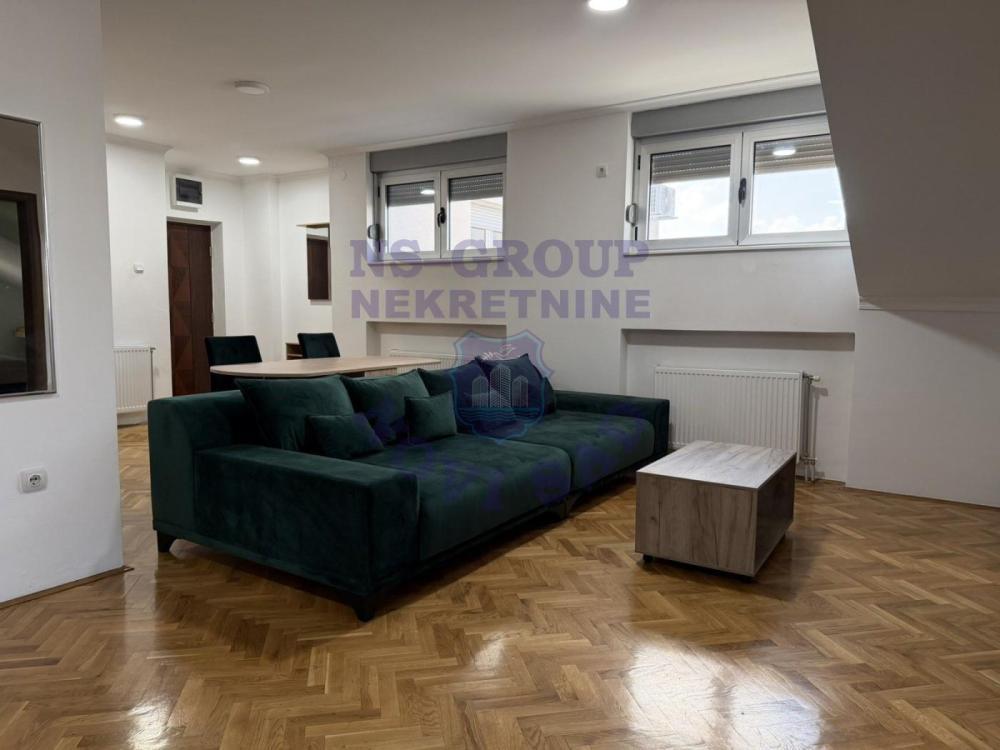Glavna slika -Četvorosoban stan na prodaju, 128m2, 245.100€