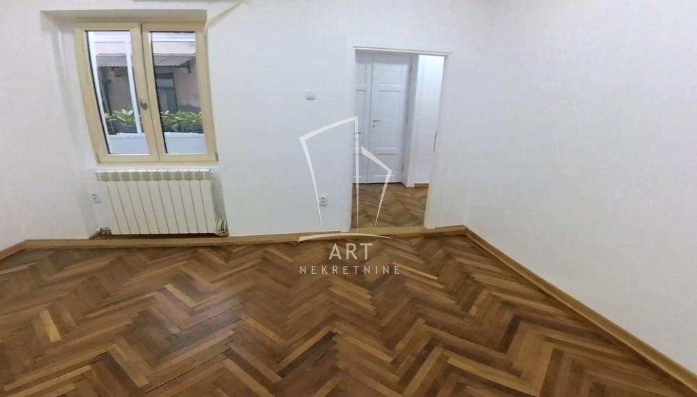 Slika 7 - Maršala Birjuzova, Trosoban stan za izdavanje, 54m2, 800€
