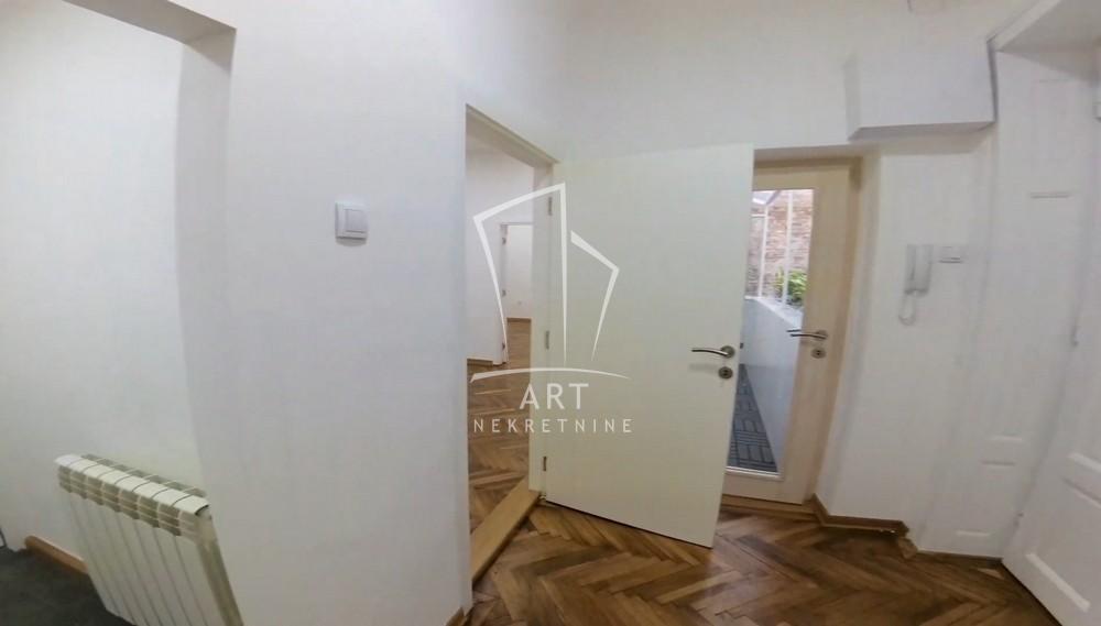 Slika 3 - Maršala Birjuzova,  Lokal za izdavanje, 54m2, 800€