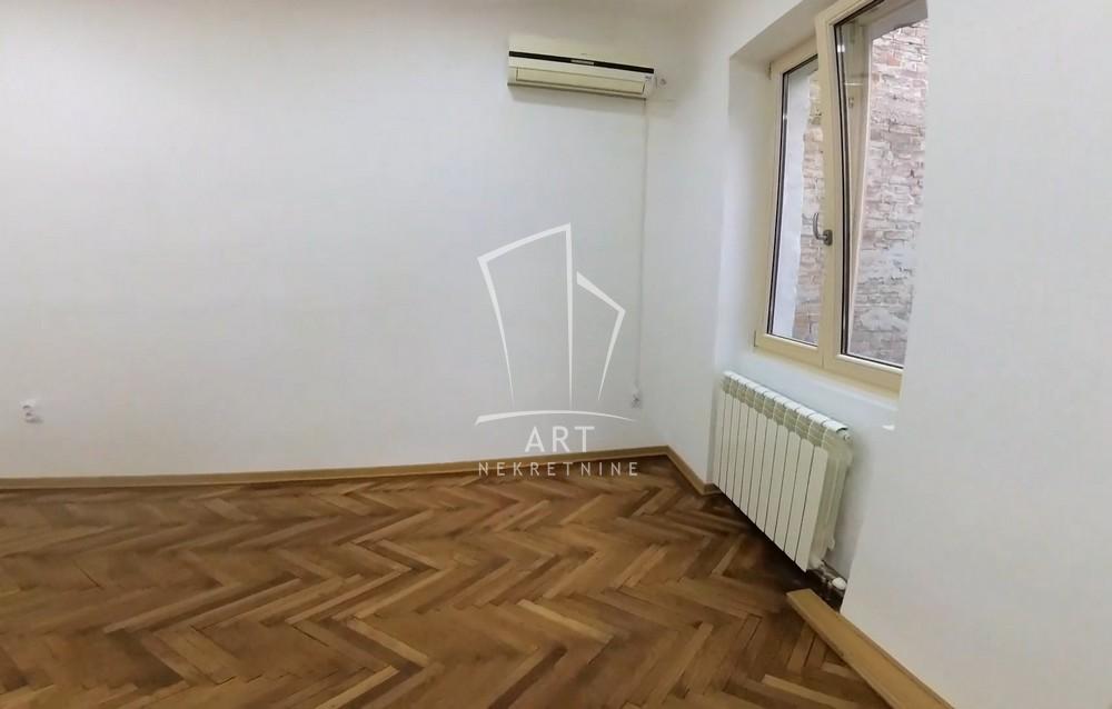 Slika 2 - Maršala Birjuzova,  Lokal za izdavanje, 54m2, 800€