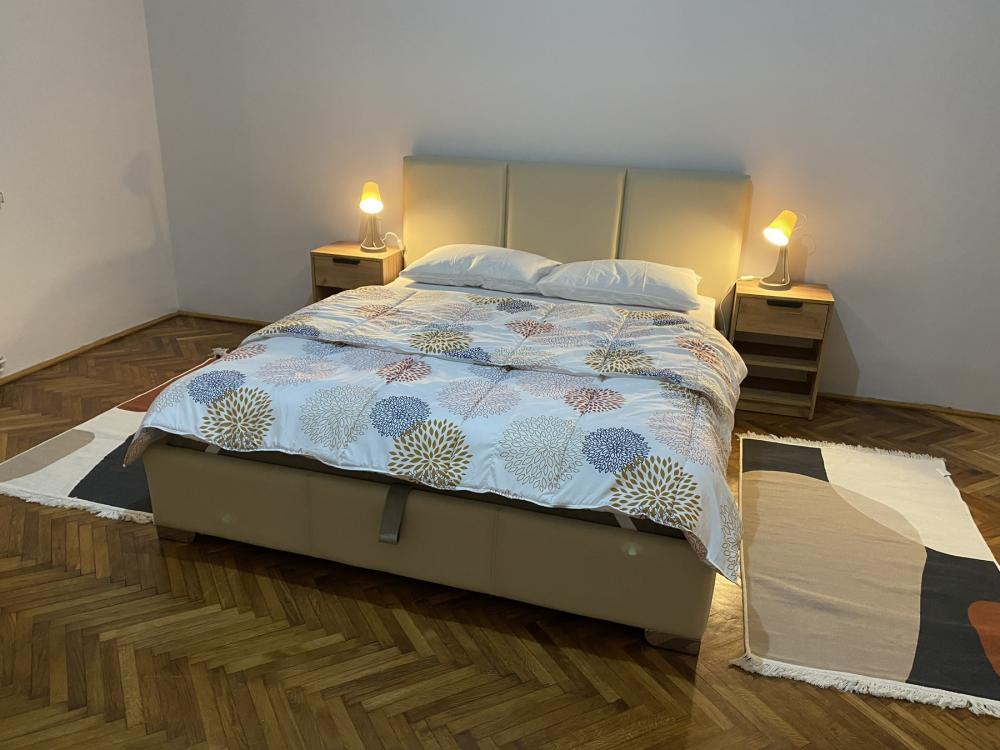 Slika 11 - Palmotićeva, Trosoban stan za izdavanje, 120m2, 1.150€