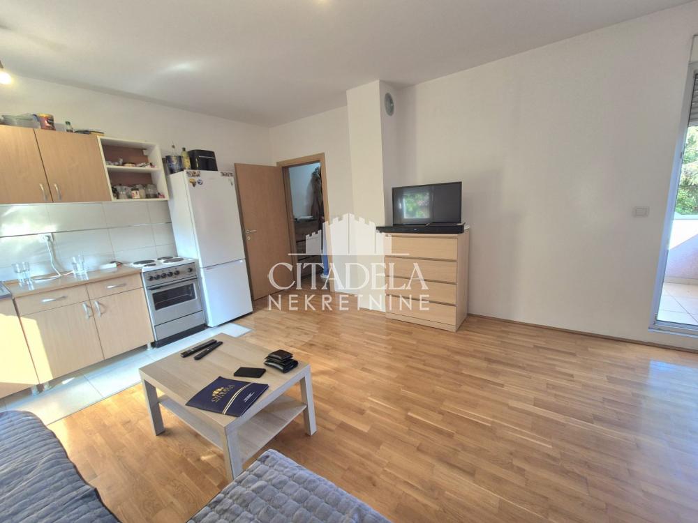 Slika 2 - Hajduk Stankova, Jednoiposoban stan na prodaju, 44m2, 155.000€