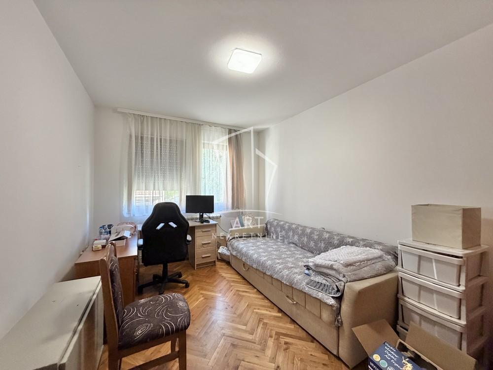 Slika 5 - Slobodana Lale Berberskog, Četvorosoban stan na prodaju, 150m2, 370.000€