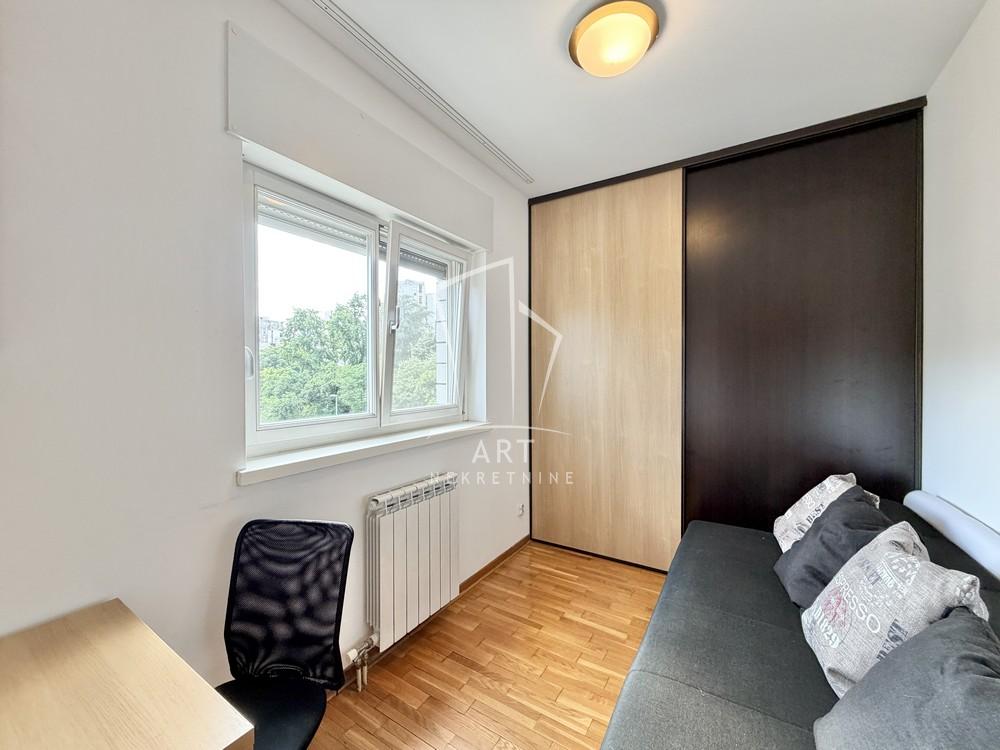 Slika 9 - Gandijeva, Trosoban stan na prodaju, 63m2, 230.000€