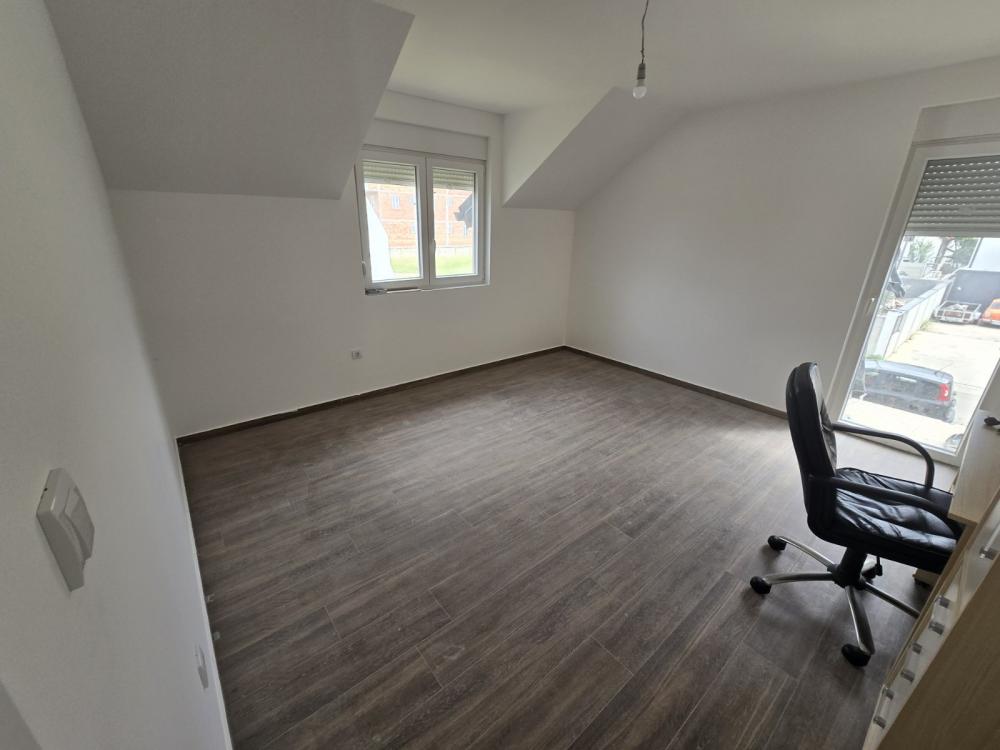 Slika 7 - Josifa Pančića, Kuća za izdavanje, 180m2, 1.000€
