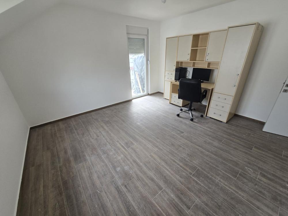 Slika 6 - Josifa Pančića, Kuća za izdavanje, 180m2, 1.000€