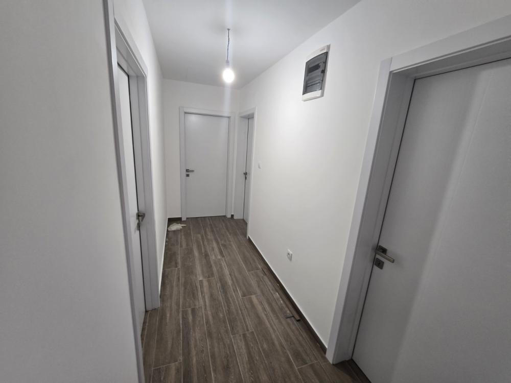 Slika 10 - Josifa Pančića, Kuća za izdavanje, 180m2, 1.000€