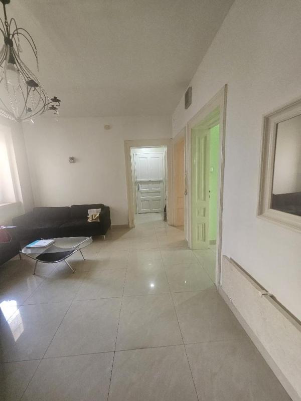Slika 10 - Budimska,  Lokal za izdavanje, 82m2, 900€
