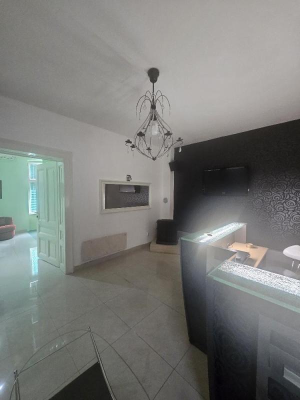 Slika 11 - Budimska,  Lokal za izdavanje, 82m2, 900€