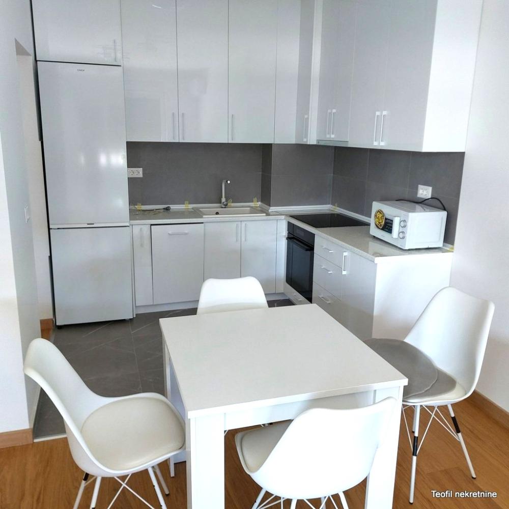 Slika 2 - Bulevar JNA, Dvosoban stan za izdavanje, 46m2, 550€