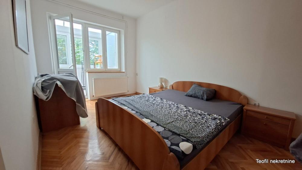 Slika 3 - Cetinjska, Dvoiposoban stan za izdavanje, 70m2, 850€