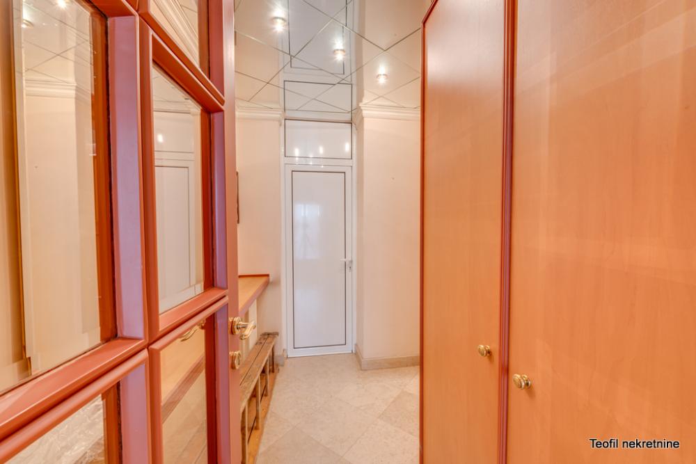 Slika 3 - Partizanske avijacije,  Kuća na prodaju, 285m2, 485.000€