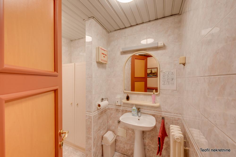 Slika 6 - Partizanske avijacije,  Kuća na prodaju, 285m2, 485.000€