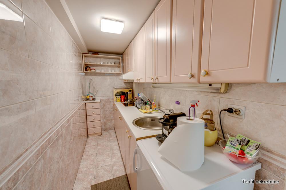 Slika 11 - Partizanske avijacije,  Kuća na prodaju, 285m2, 485.000€