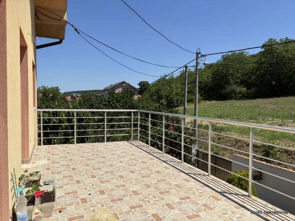 Slika 1 - Branislava Stankovića,  Kuća na prodaju, 344m2, 380.000€