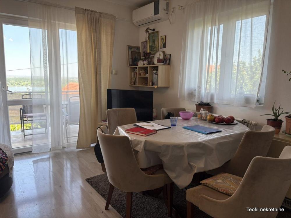 Slika 4 - Branislava Stankovića,  Kuća na prodaju, 344m2, 380.000€