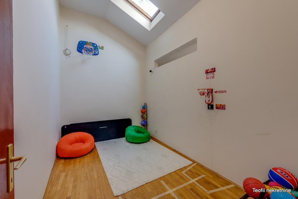 Slika 8 - Jakuba Kuburovića,  Stan na prodaju, 138m2, 279.000€