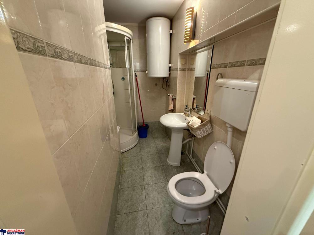Slika 10 - Petrogradska,  Lokal za izdavanje, 48m2, 500€