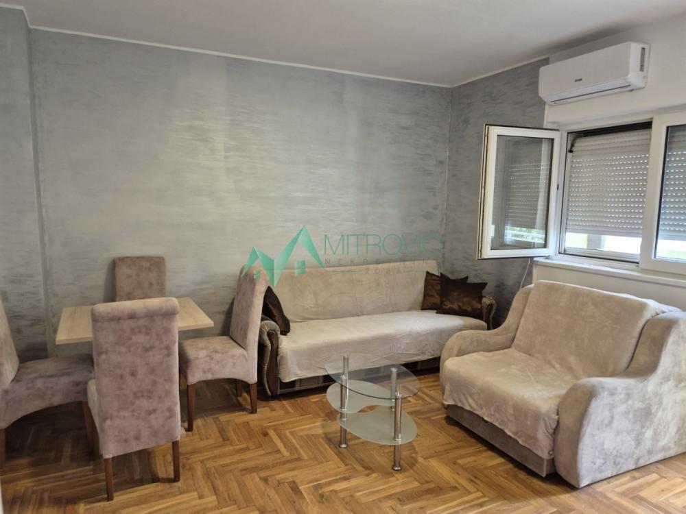 Glavna slika -Dvosoban stan za izdavanje, 50m2, 350€