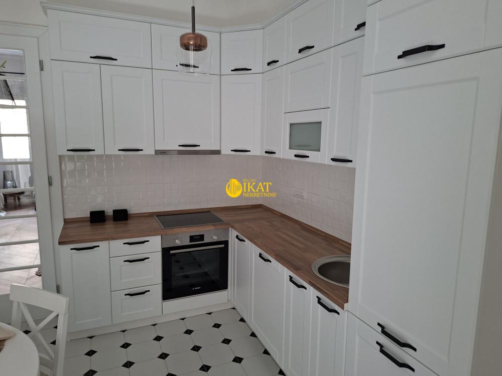 Slika 3 - Jug Bogdanova, Trosoban stan na prodaju, 110m2, 430.000€