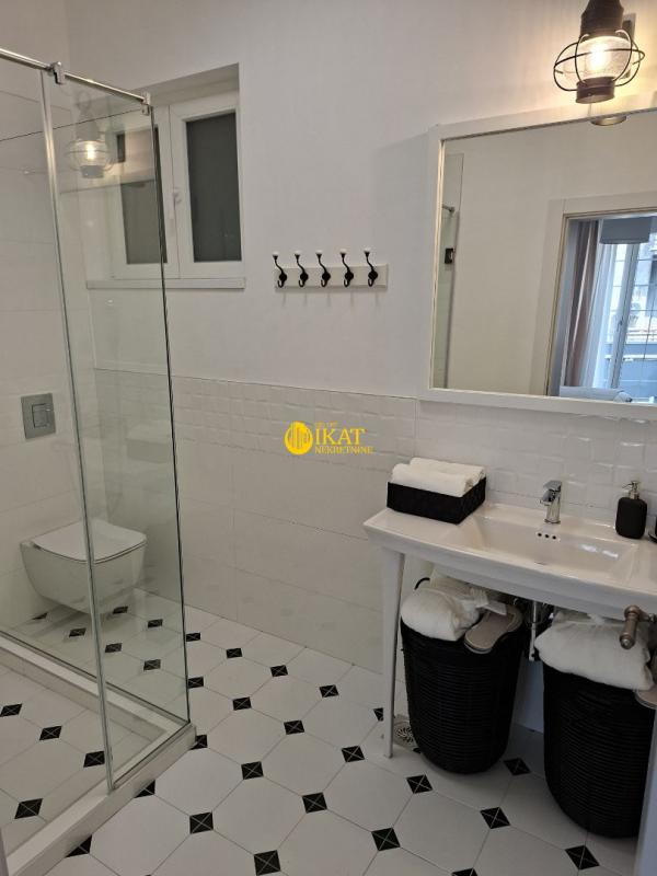 Slika 8 - Jug Bogdanova, Trosoban stan na prodaju, 110m2, 430.000€