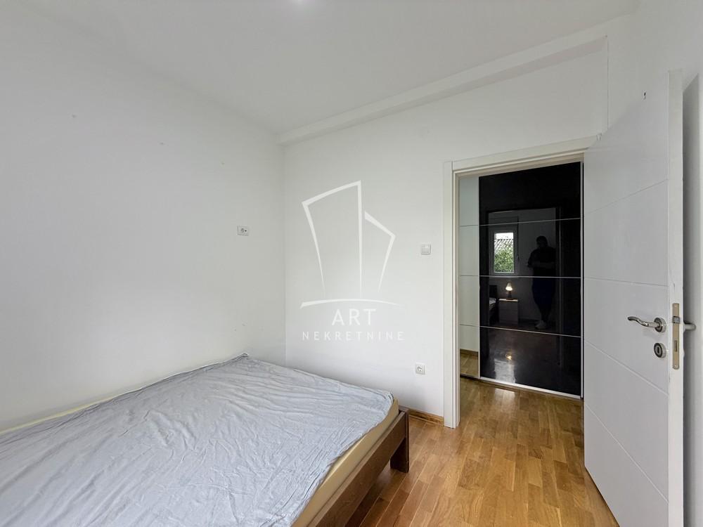 Slika 11 - Ruže Jovanović, Četvorosoban stan za izdavanje, 127m2, 750€