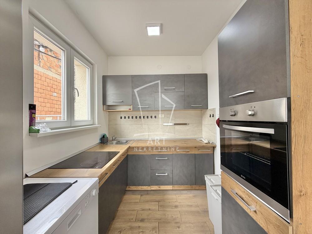 Slika 4 - Ruže Jovanović, Četvorosoban stan za izdavanje, 127m2, 750€