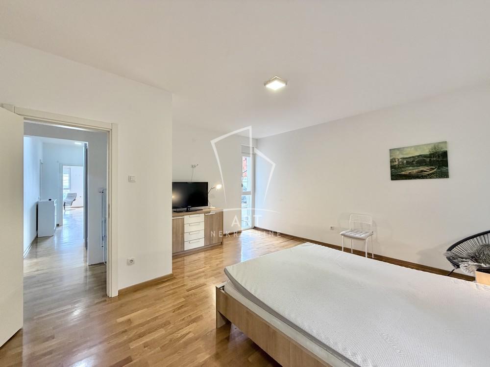 Slika 9 - Ruže Jovanović, Četvorosoban stan za izdavanje, 127m2, 750€