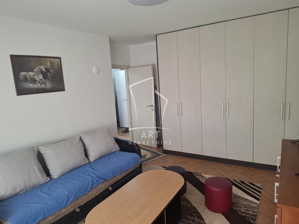 Slika 1 - Kovilovska, Dvosoban stan za izdavanje, 53m2, 300€